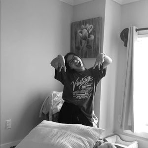 Meet your Posher, Monike